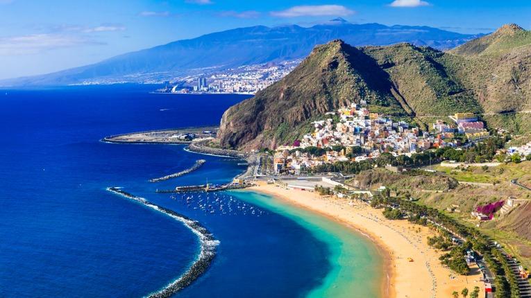 Spain: Well-established and popular language school for sale in North Tenerife
